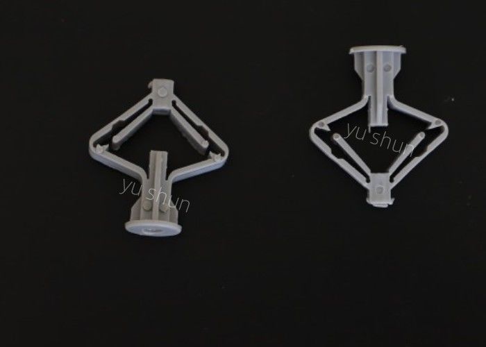 Польза серого цвета PP/PE 100pcs/bag винта штепсельной вилки M13*35mm стены Aircarft для стены
