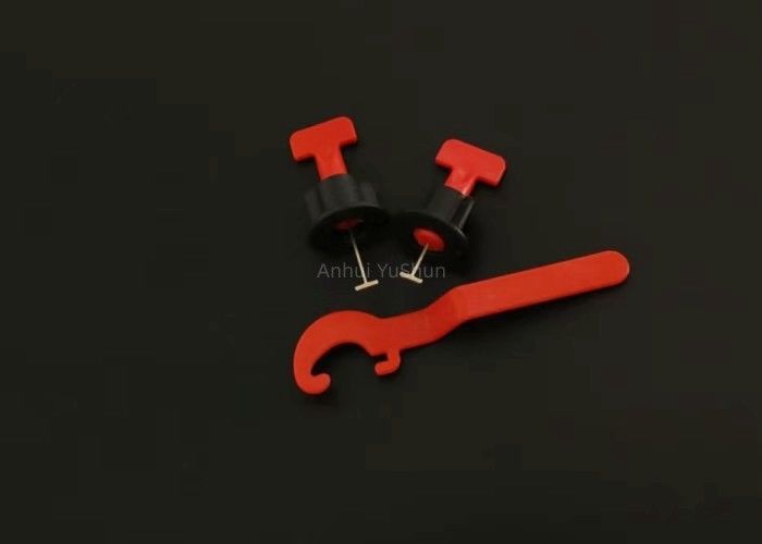 1.5mm Pp справляются кафельные прокладки разровнителя для того чтобы обнаружить местонахождение и выйти швы для того чтобы крыть красный цвет черепицей